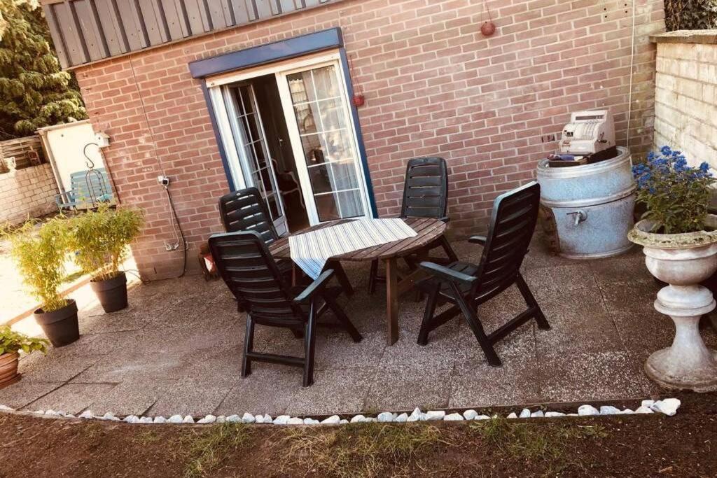 Haus im Garten „zentral und doch sehr ruhig“ Elten Exterior foto